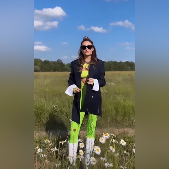 Gucci Other - NEW Gucci Lace Tights Size L